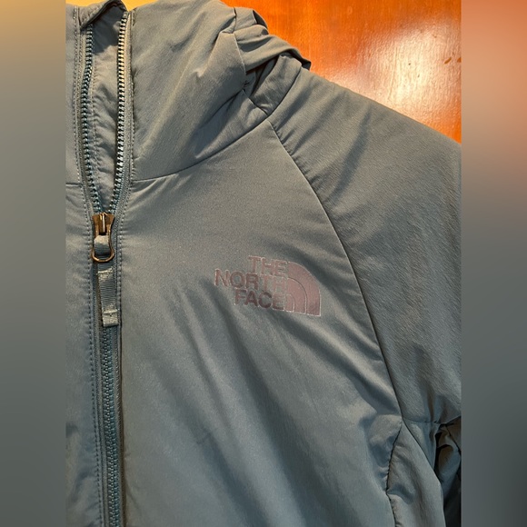 The North Face Puffer Jacket - Picture 2 of 5